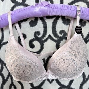 NWT Victoria's Secret 32D Bombshell Plunge Push-up Adds 2 Sizes Champagne color